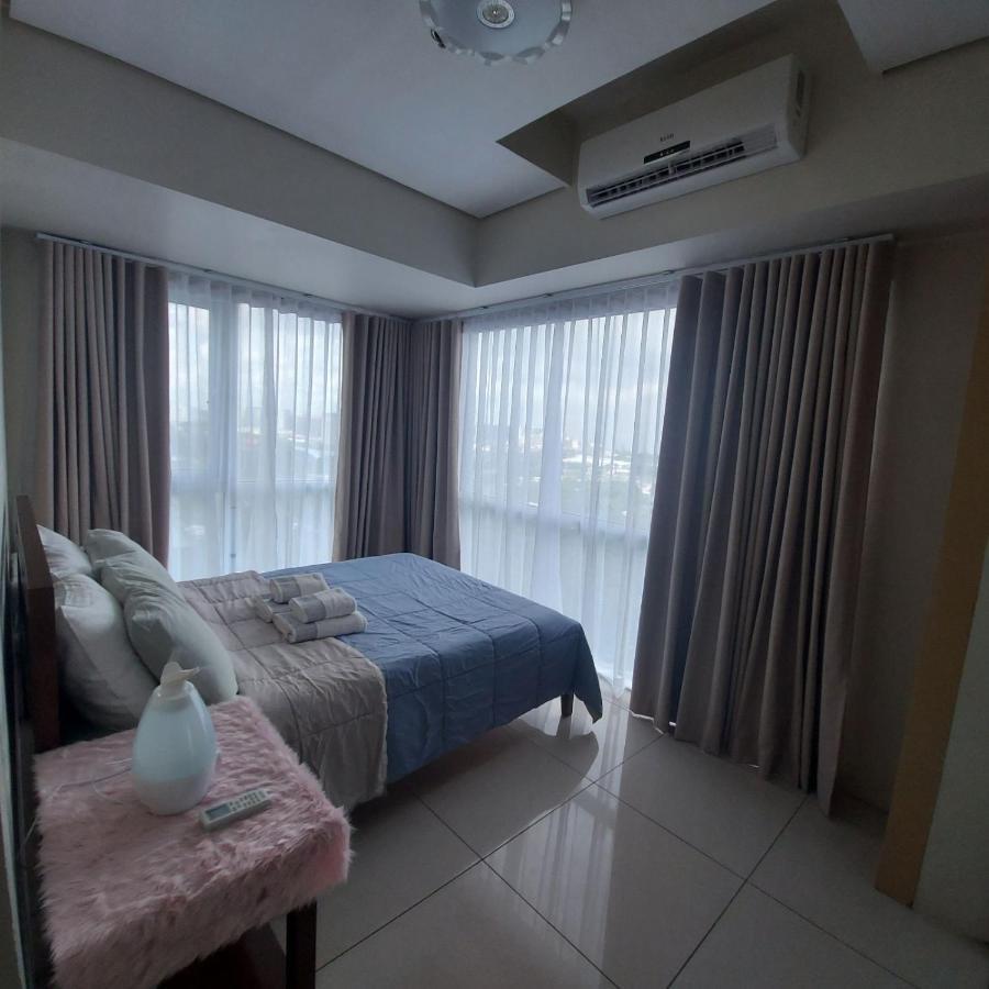 De Luxe, Standard And Studio Suites -The Breeze Residences-Close To Airport,Mall Of Asia, Us Embassy مانيلا المظهر الخارجي الصورة