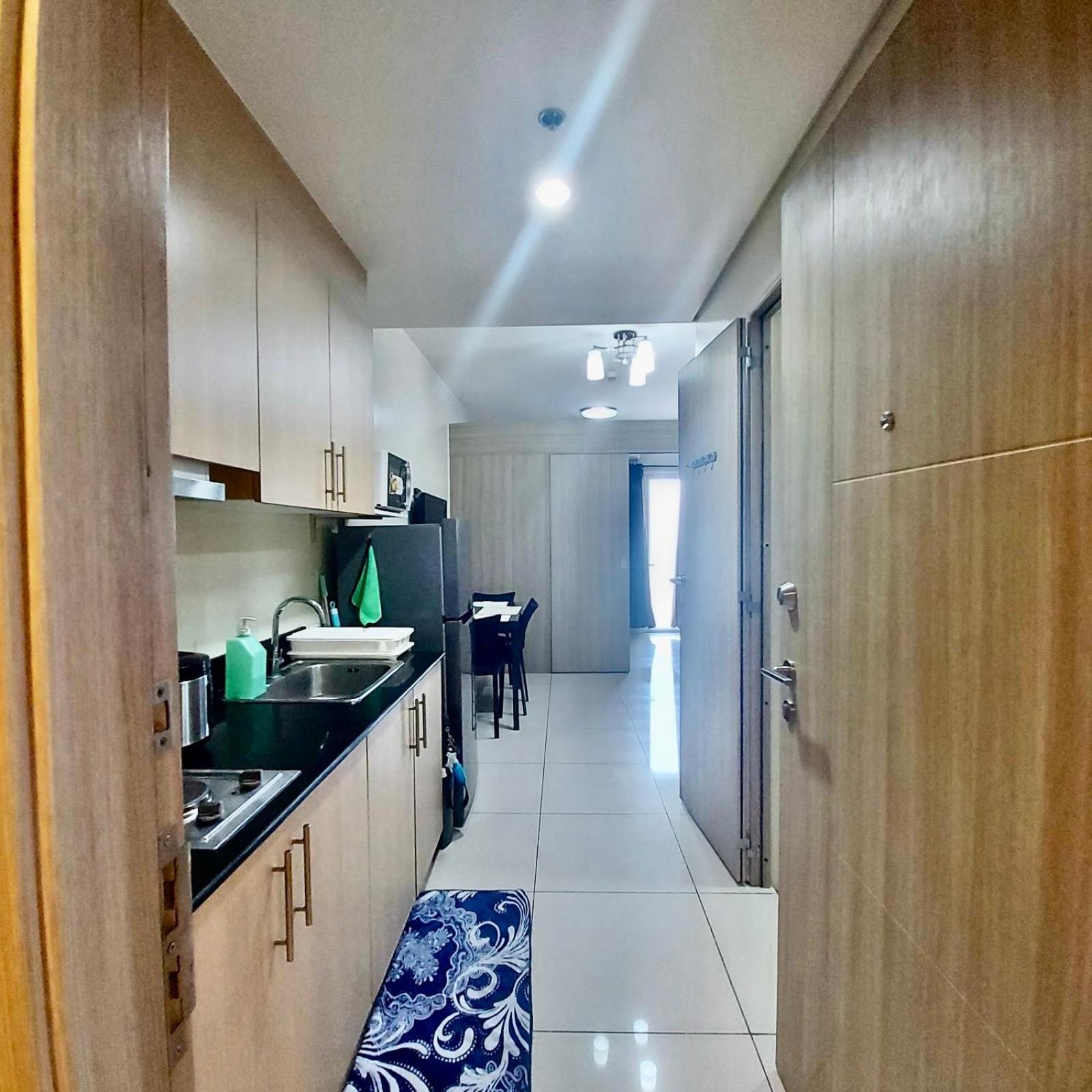 De Luxe, Standard And Studio Suites -The Breeze Residences-Close To Airport,Mall Of Asia, Us Embassy مانيلا المظهر الخارجي الصورة