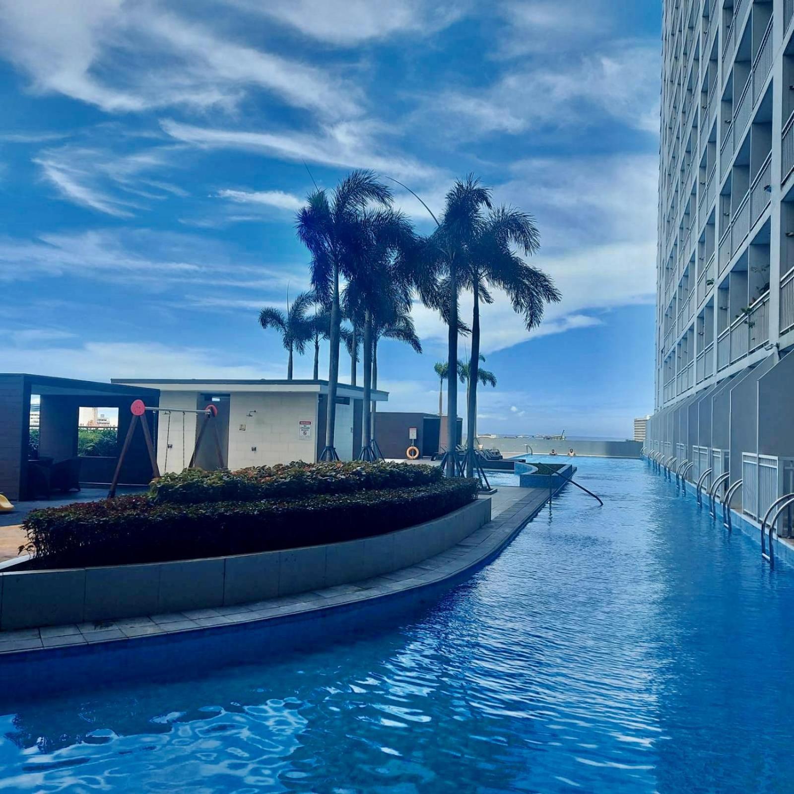De Luxe, Standard And Studio Suites -The Breeze Residences-Close To Airport,Mall Of Asia, Us Embassy مانيلا المظهر الخارجي الصورة
